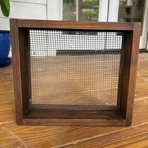 Wooden jewelry organizer